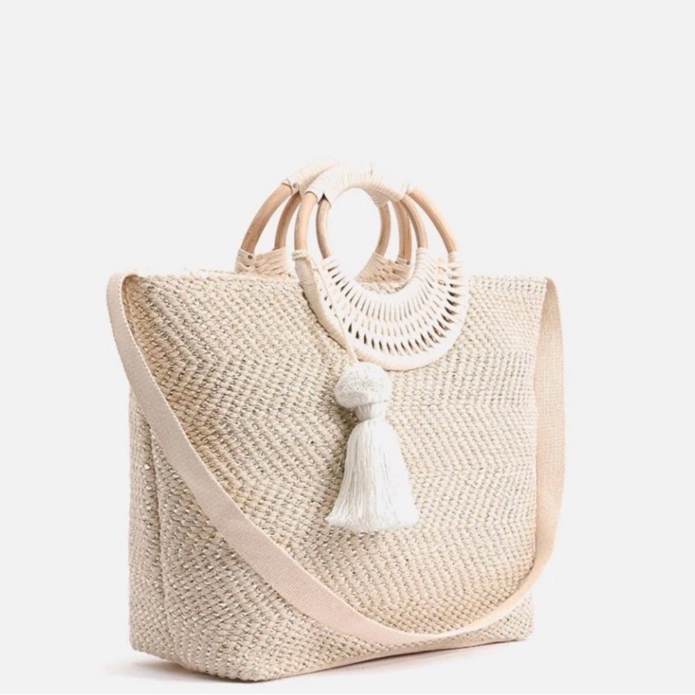 NWT America & Beyond, Birch Lurex Tote, Large White